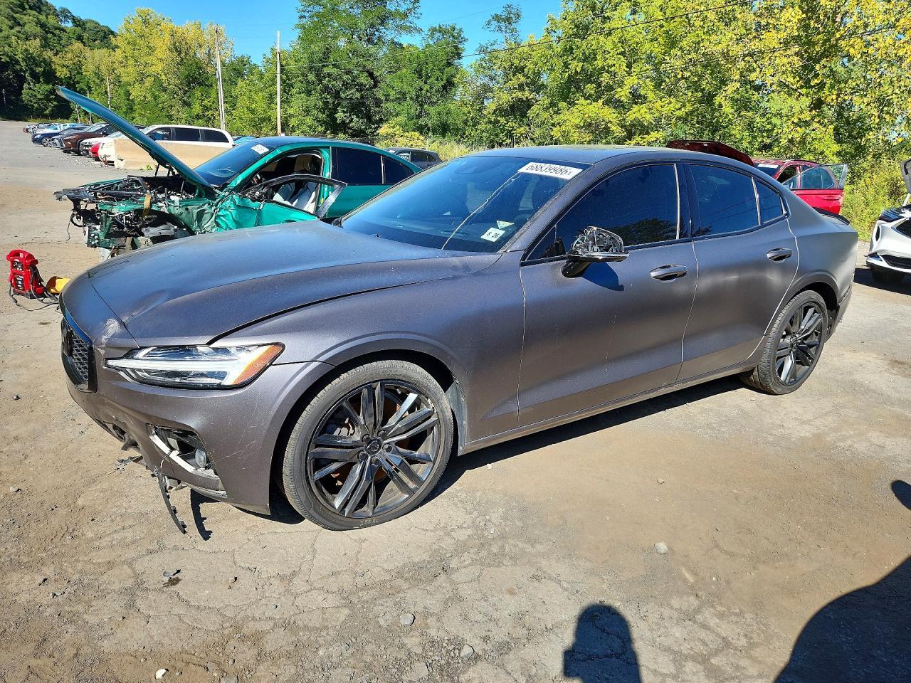 Salvage 2021 Volvo S60 T6 R-design