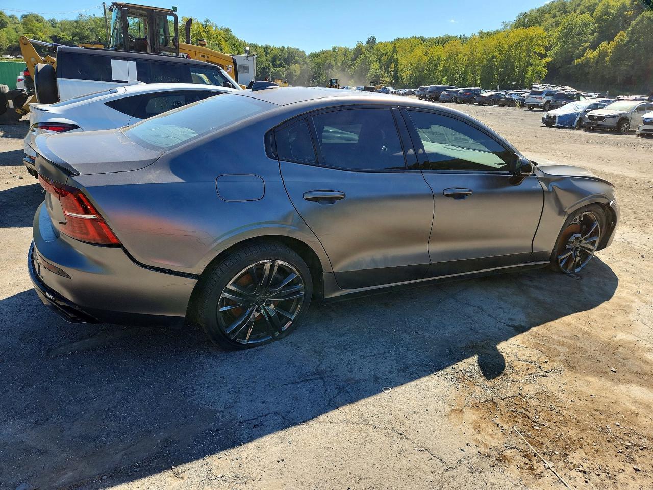 Salvage 2021 Volvo S60 T6 R-design