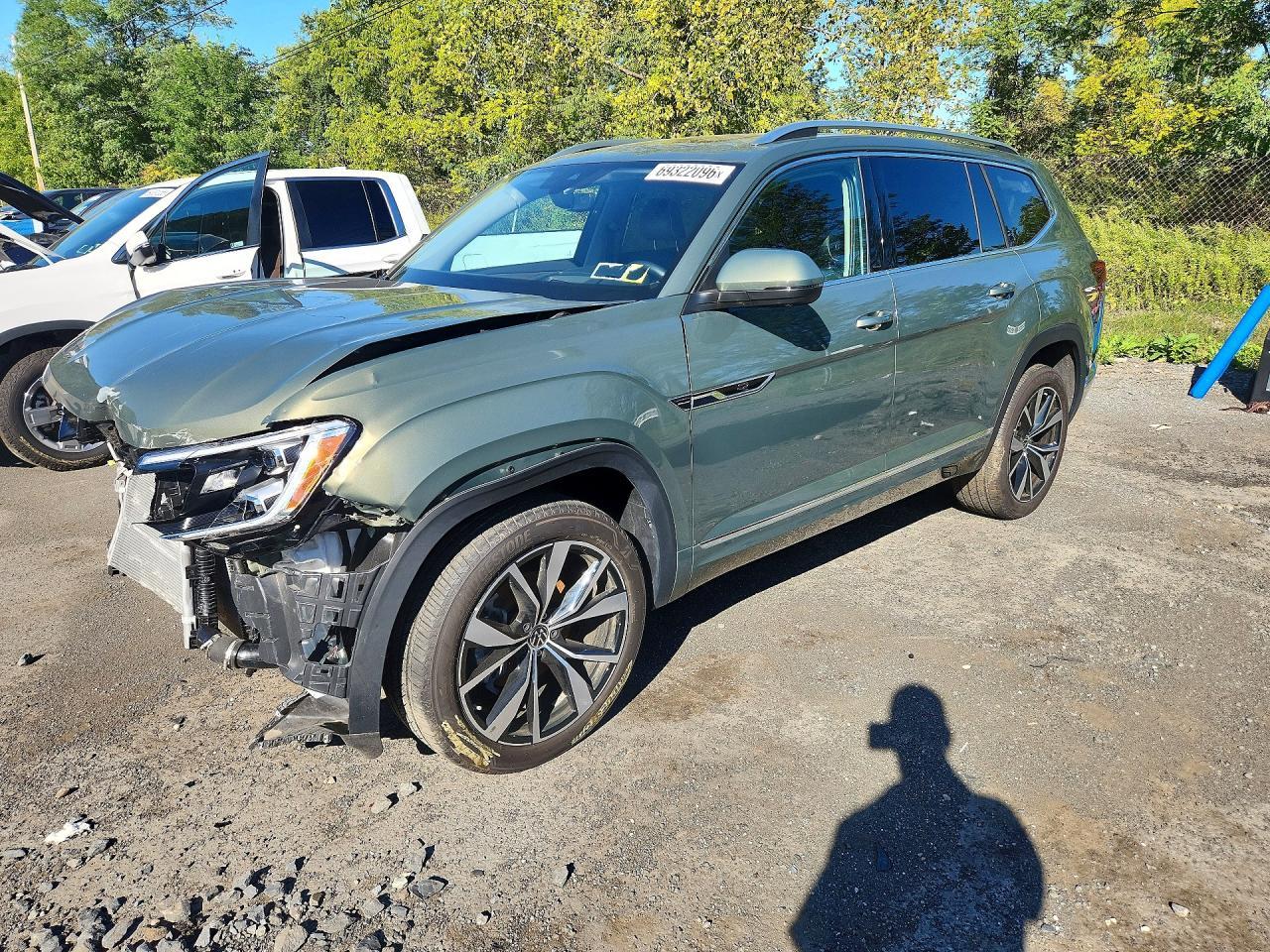 Salvage 2026 Volkswagen Atlas Sel Premium R-line