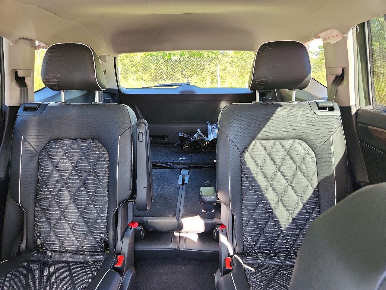 Salvage 2026 Volkswagen Atlas Sel Premium R-line