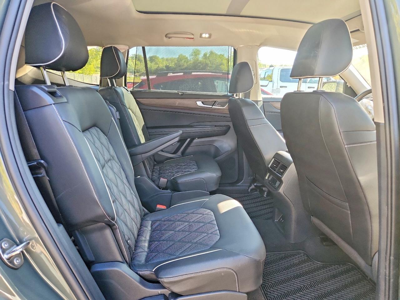 Salvage 2026 Volkswagen Atlas Sel Premium R-line