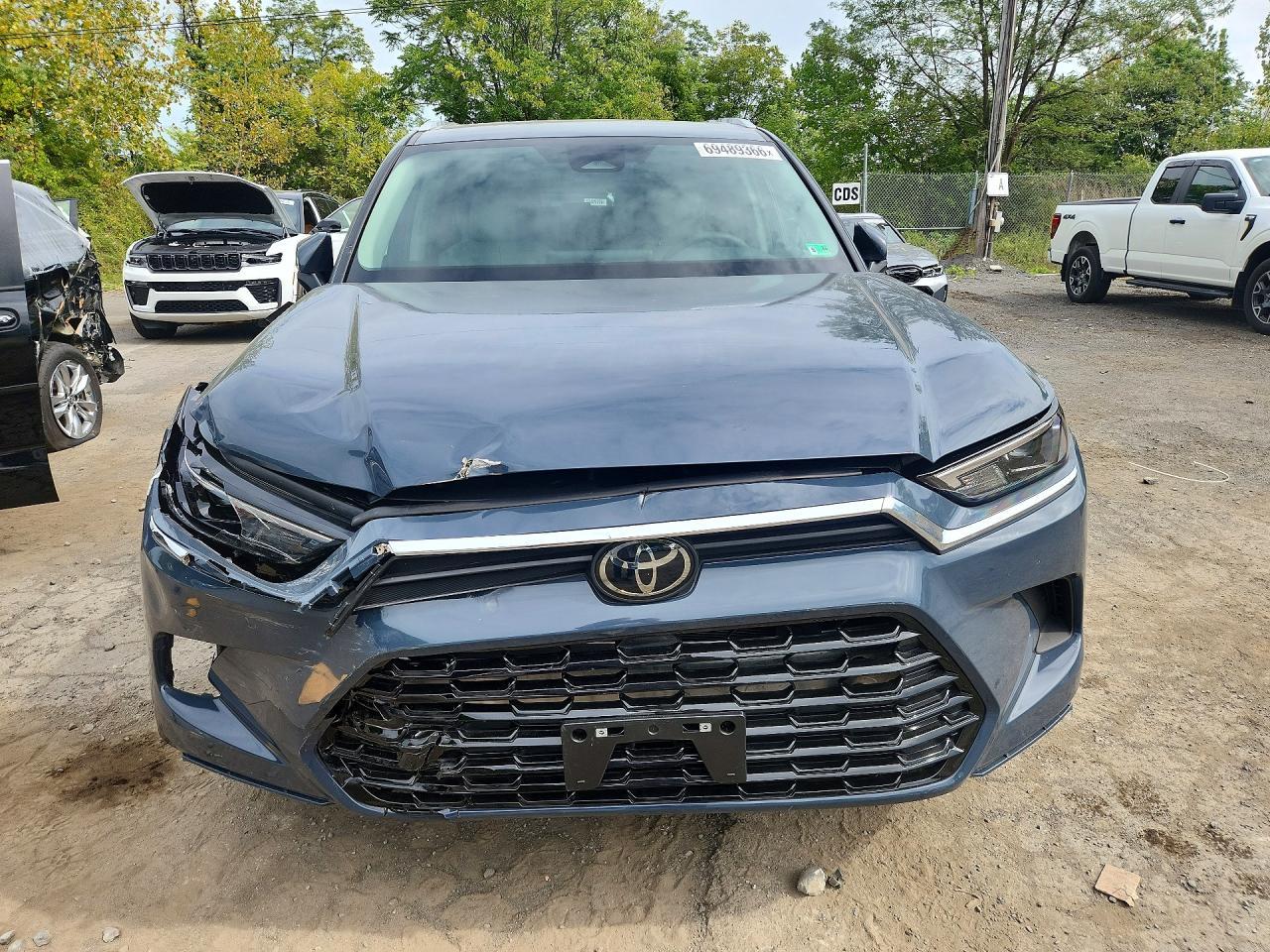 Salvage 2025 Toyota Grand Highlander Hybrid Xle