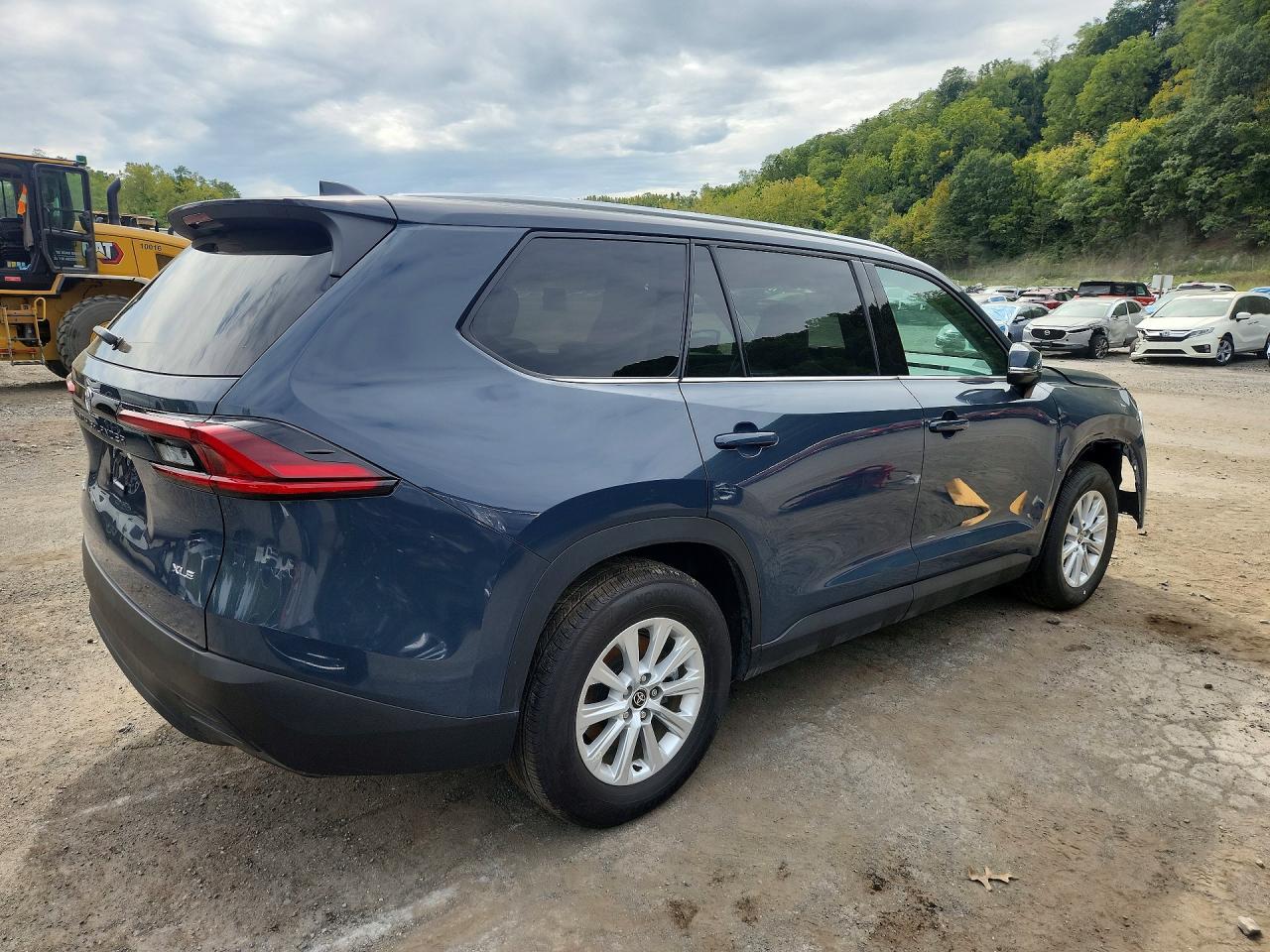 Salvage 2025 Toyota Grand Highlander Hybrid Xle