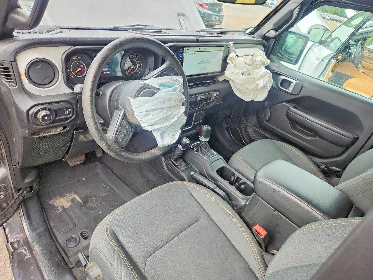 Salvage 2024 Jeep Wrangler 