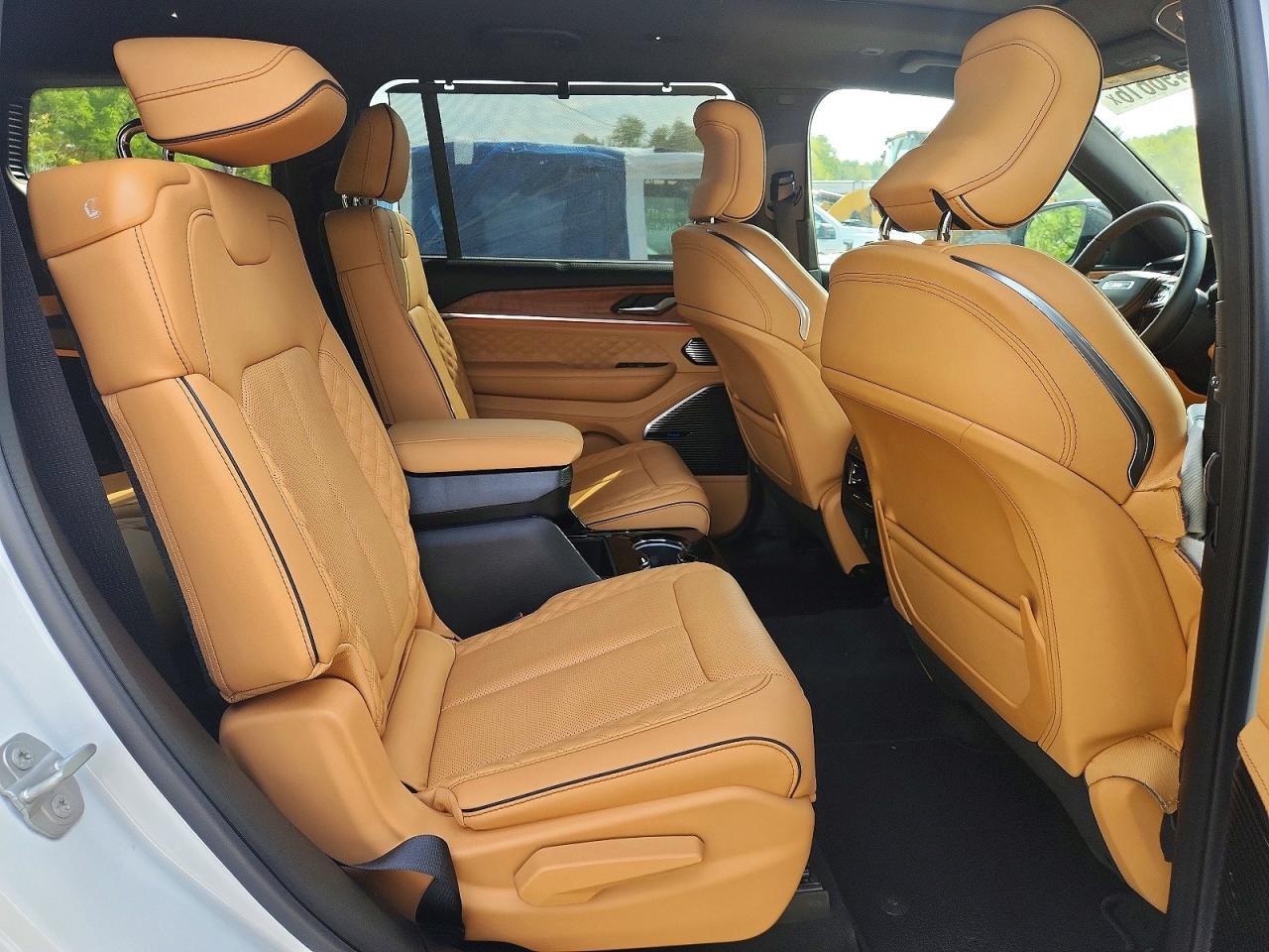 Salvage 2026 Jeep Grand Cherokee L Summit