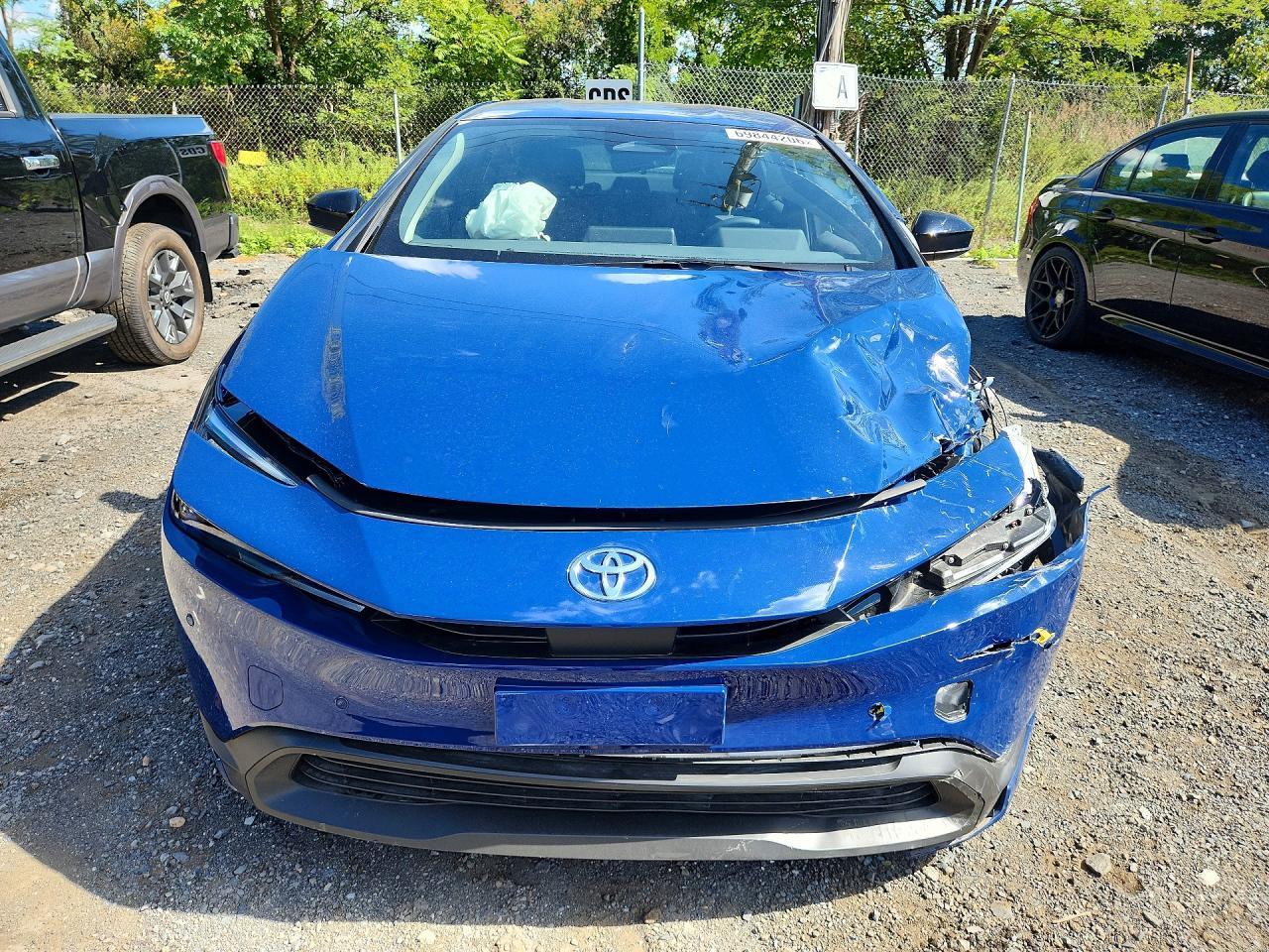 Salvage 2026 Toyota Prius Le