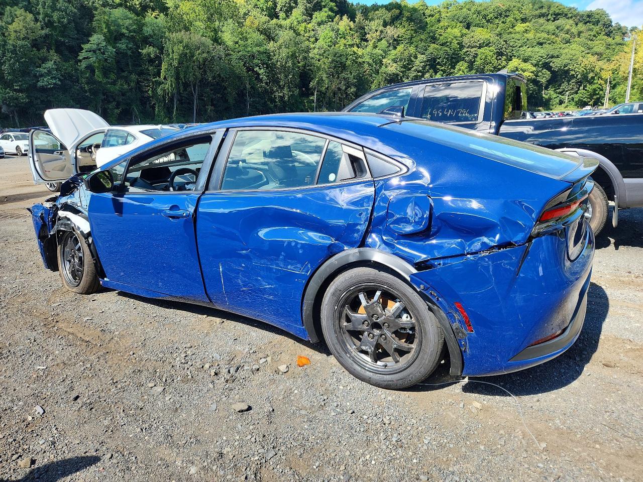 Salvage 2026 Toyota Prius Le