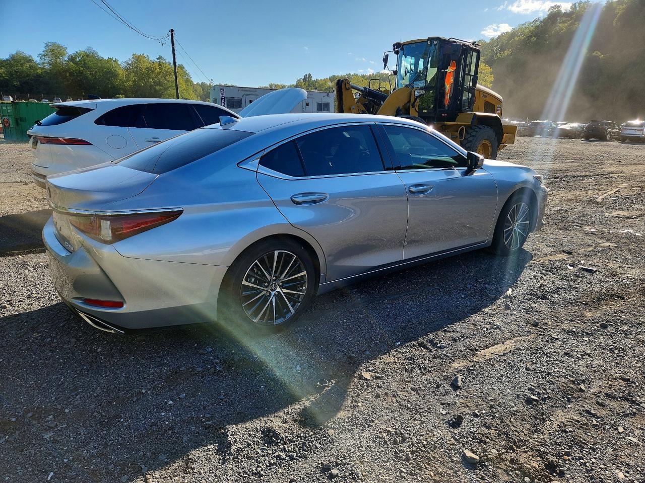 Salvage 2025 Lexus Es 350 