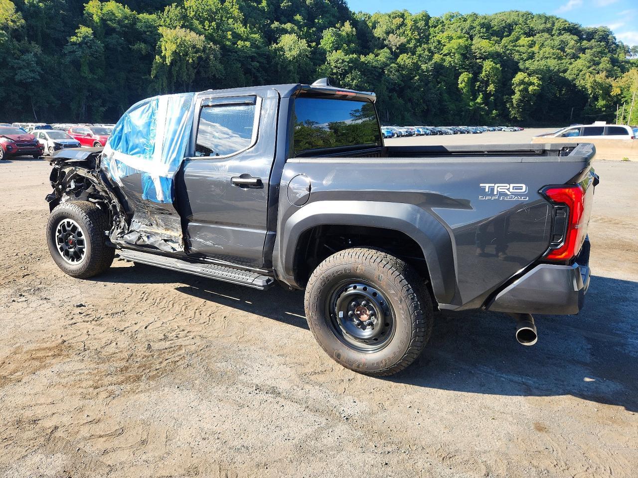 Salvage 2026 Toyota Tacoma 