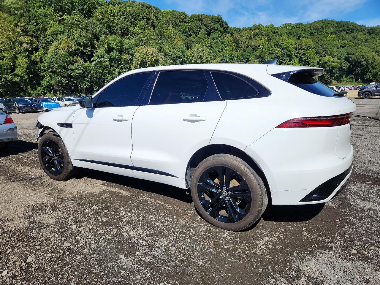 Salvage 2025 Jaguar F-pace R-dynamic S
