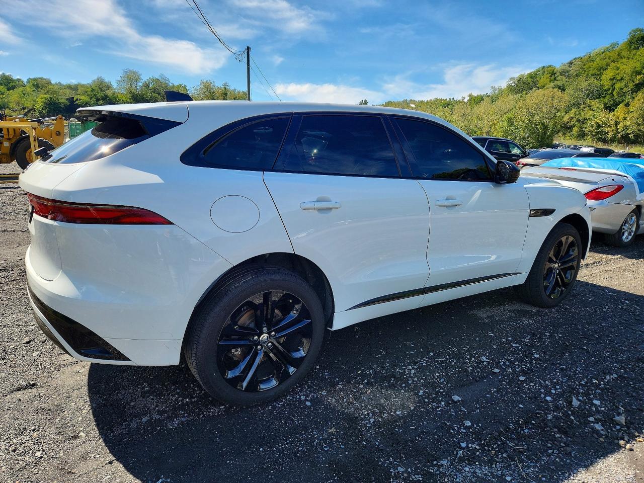 Salvage 2025 Jaguar F-pace R-dynamic S