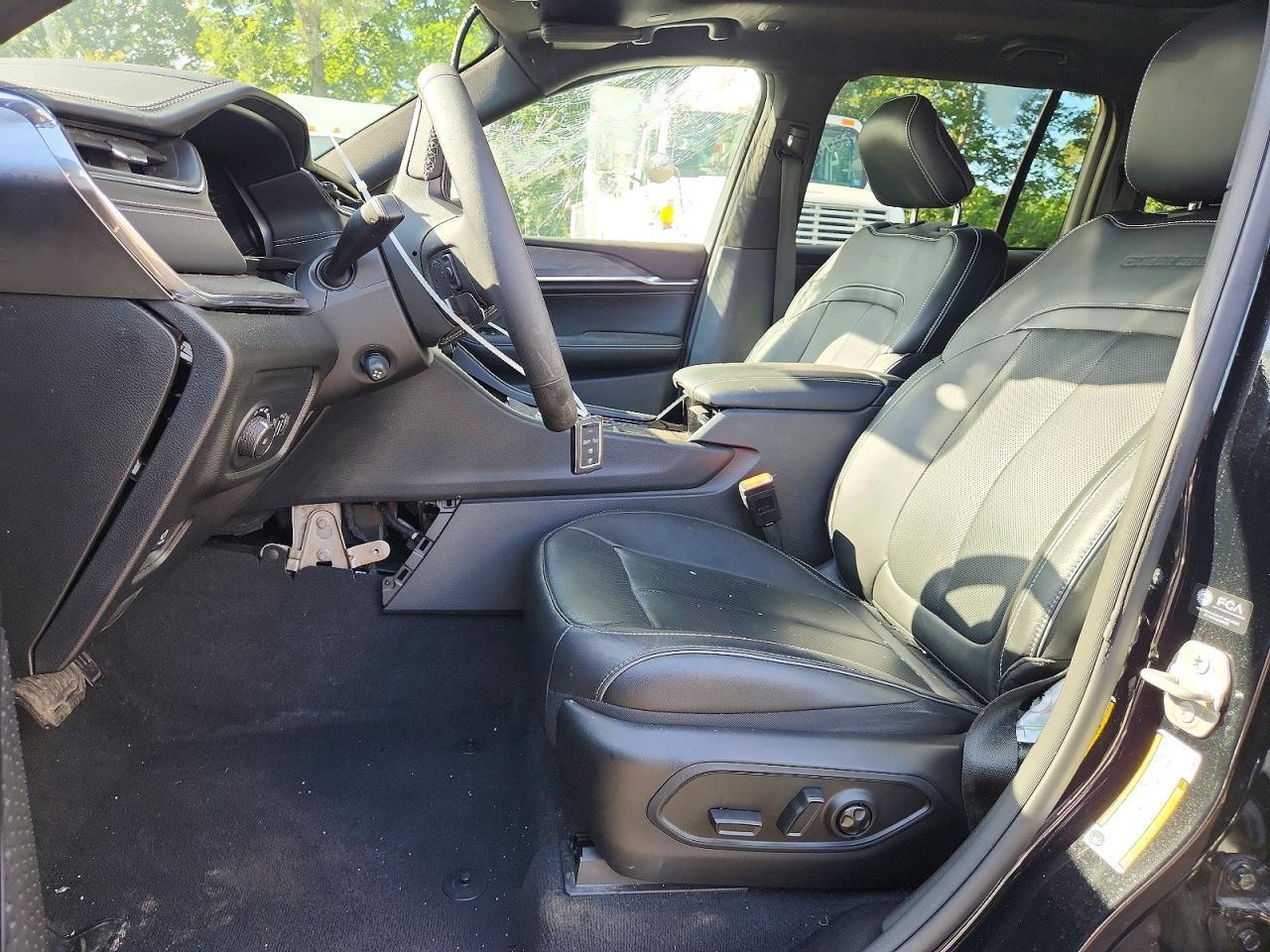 Salvage 2023 Jeep Grand Cherokee Overland