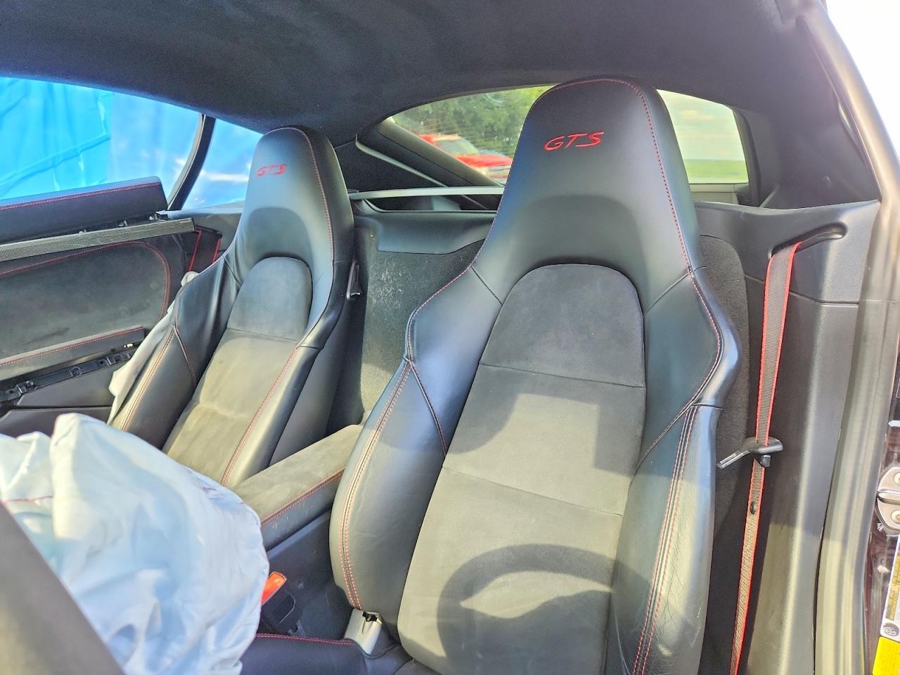Salvage 2016 Porsche Cayman Gts