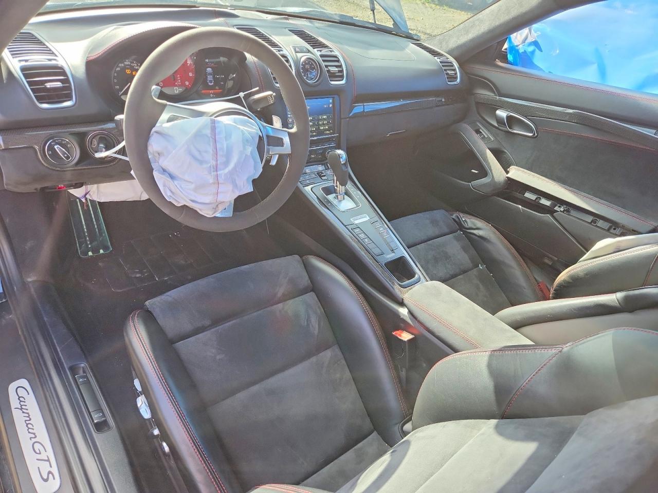 Salvage 2016 Porsche Cayman Gts