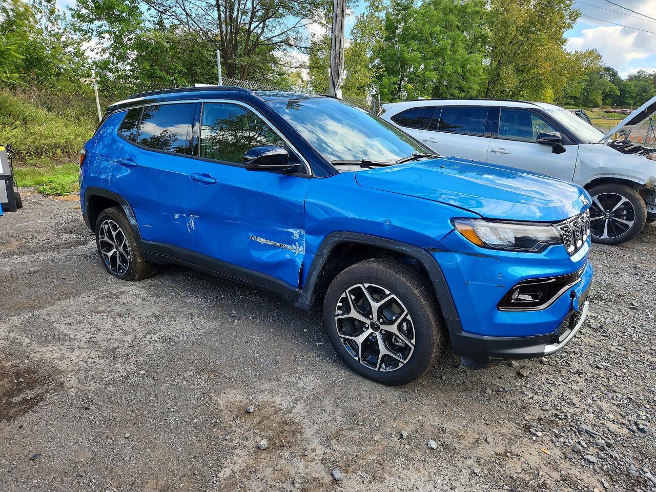 Salvage 2026 Jeep Compass Limited