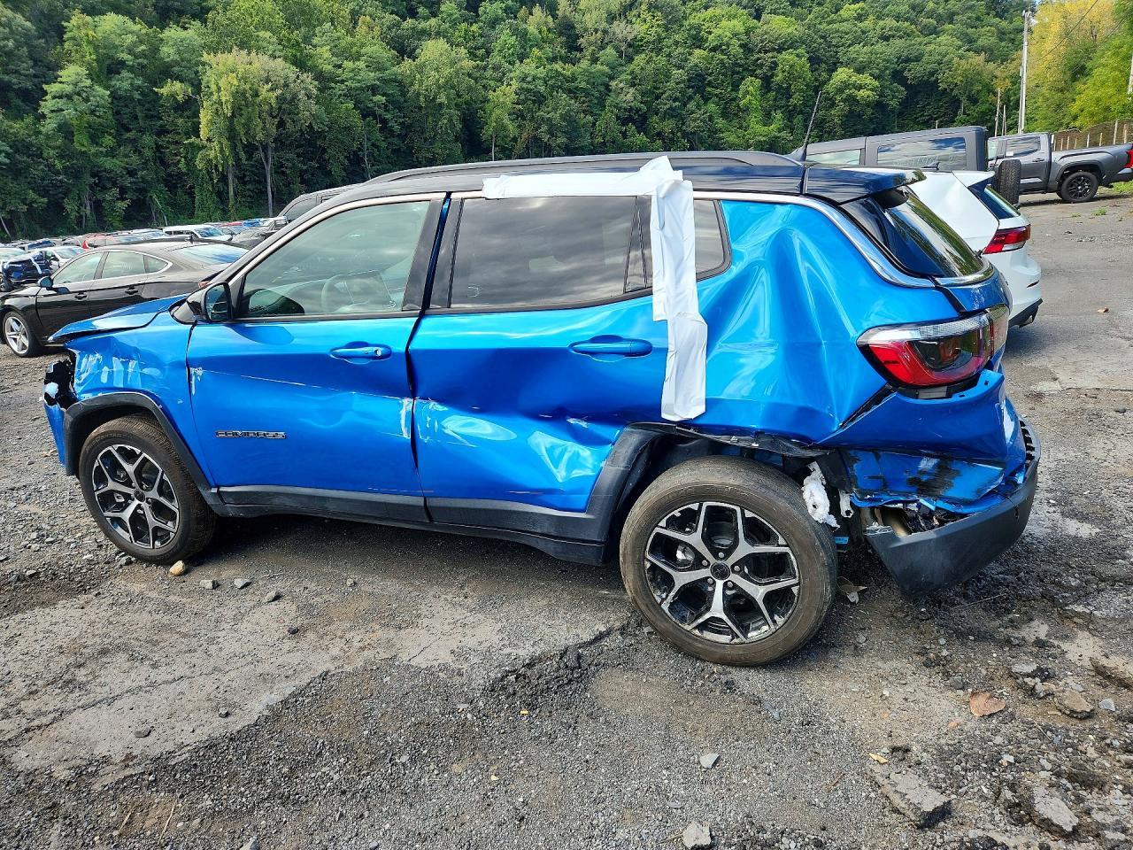 Salvage 2026 Jeep Compass Limited