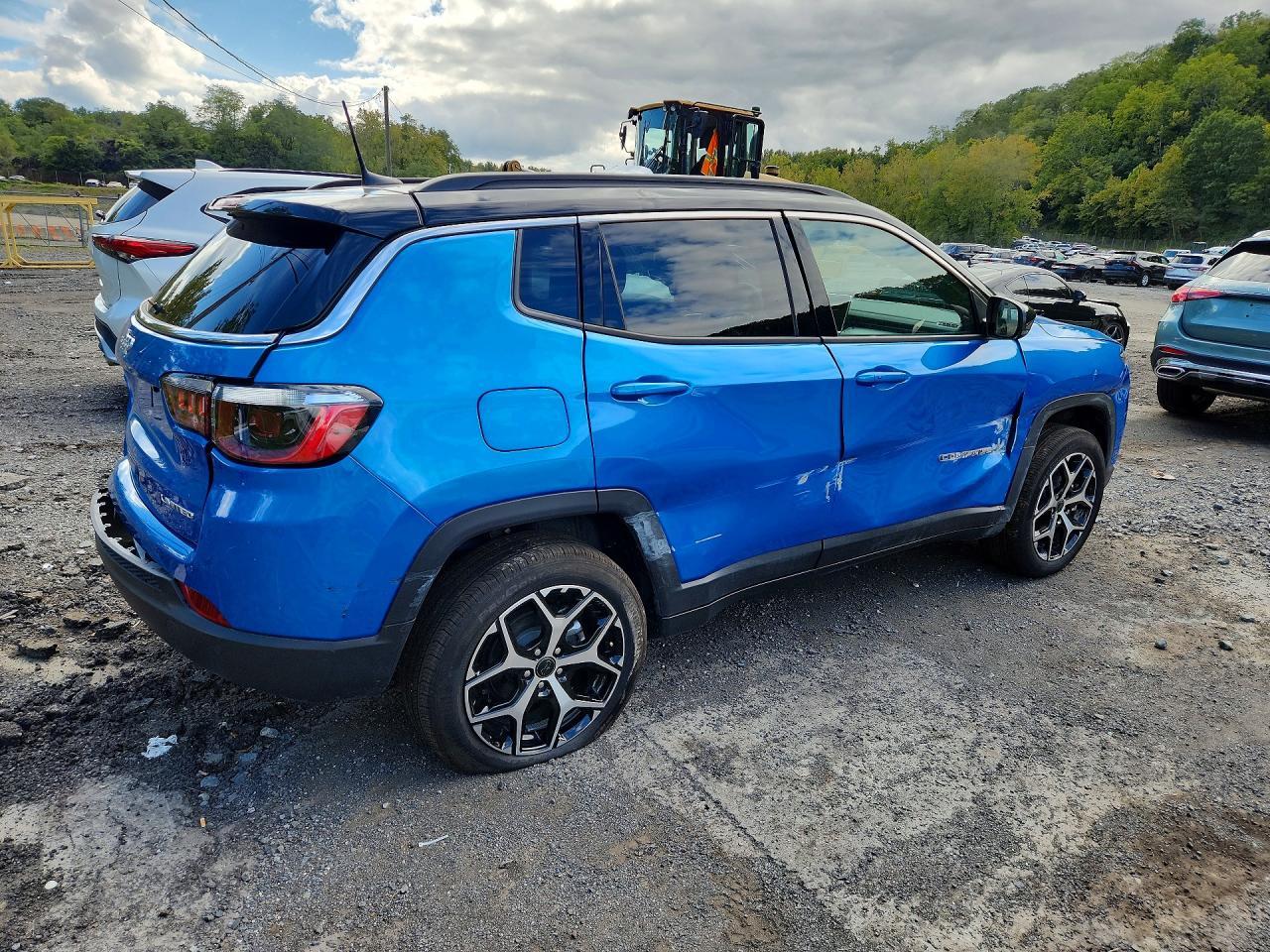 Salvage 2026 Jeep Compass Limited