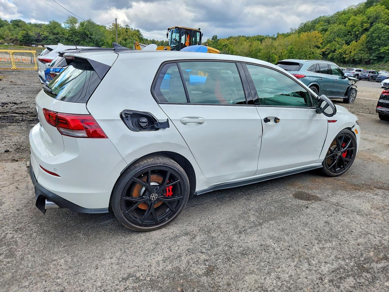 Salvage 2024 Volkswagen Gti S