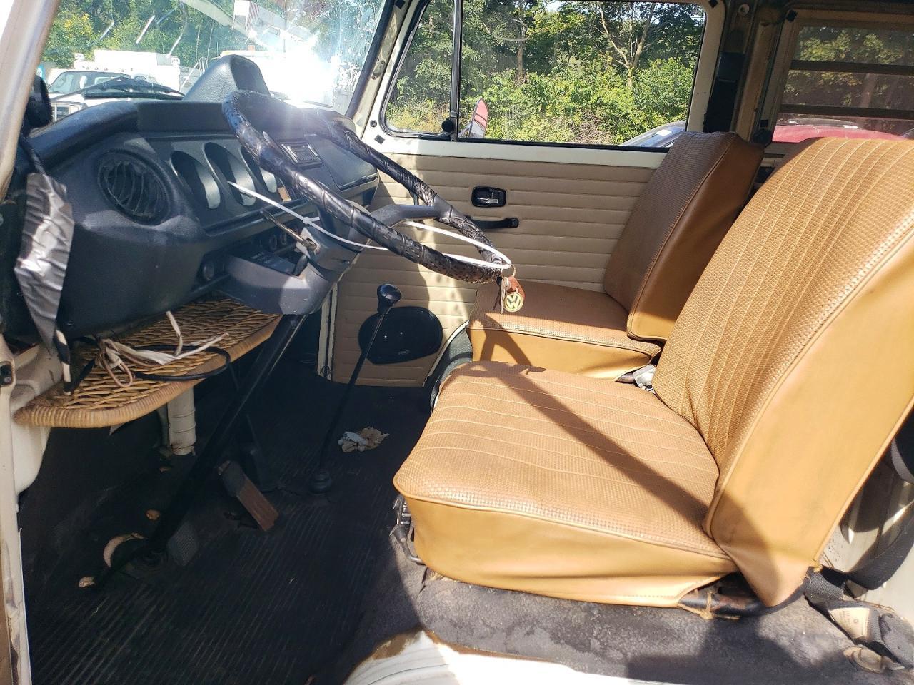 Salvage 1970 Volkswagen Transporter 