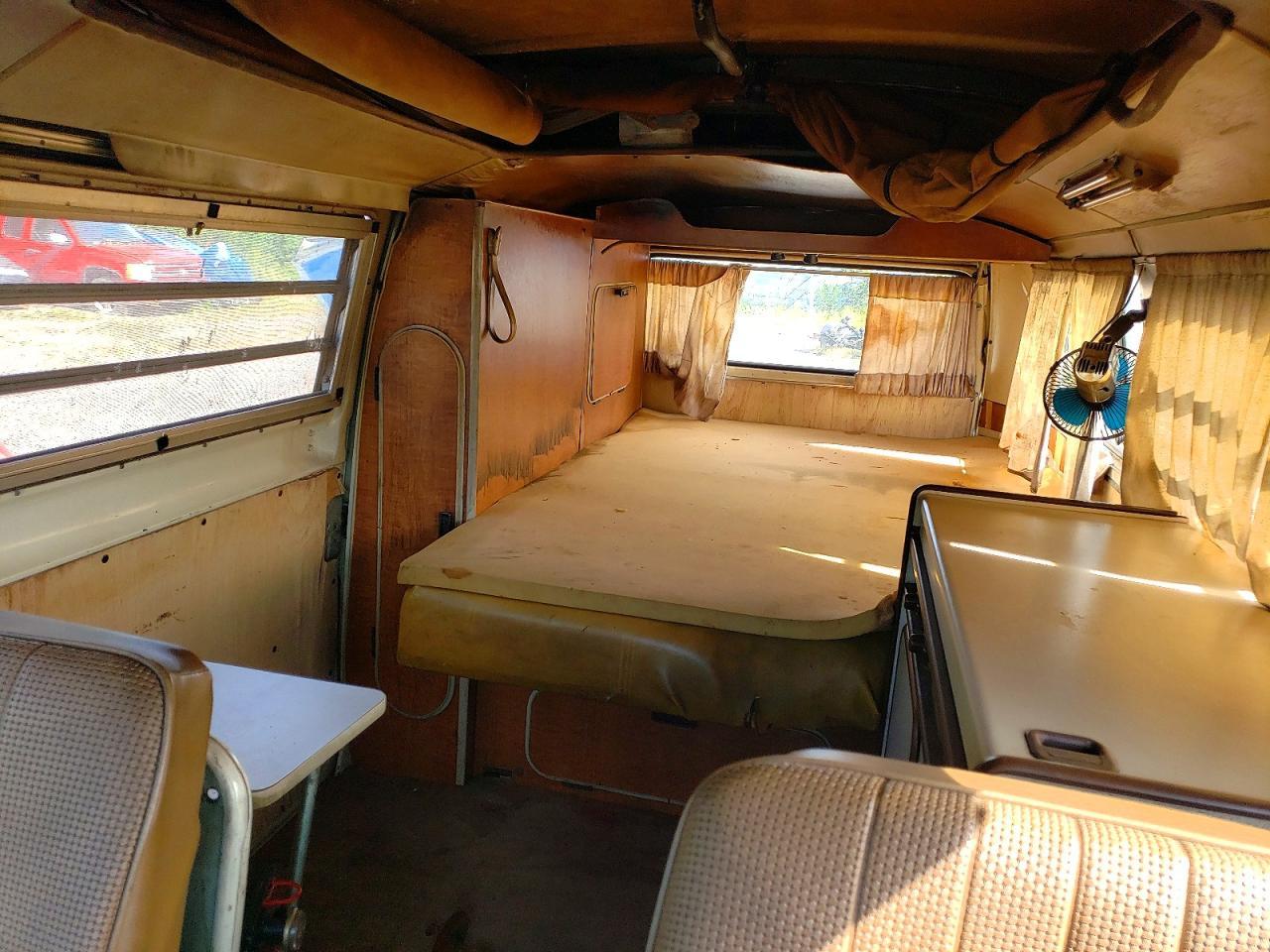 Salvage 1970 Volkswagen Transporter 