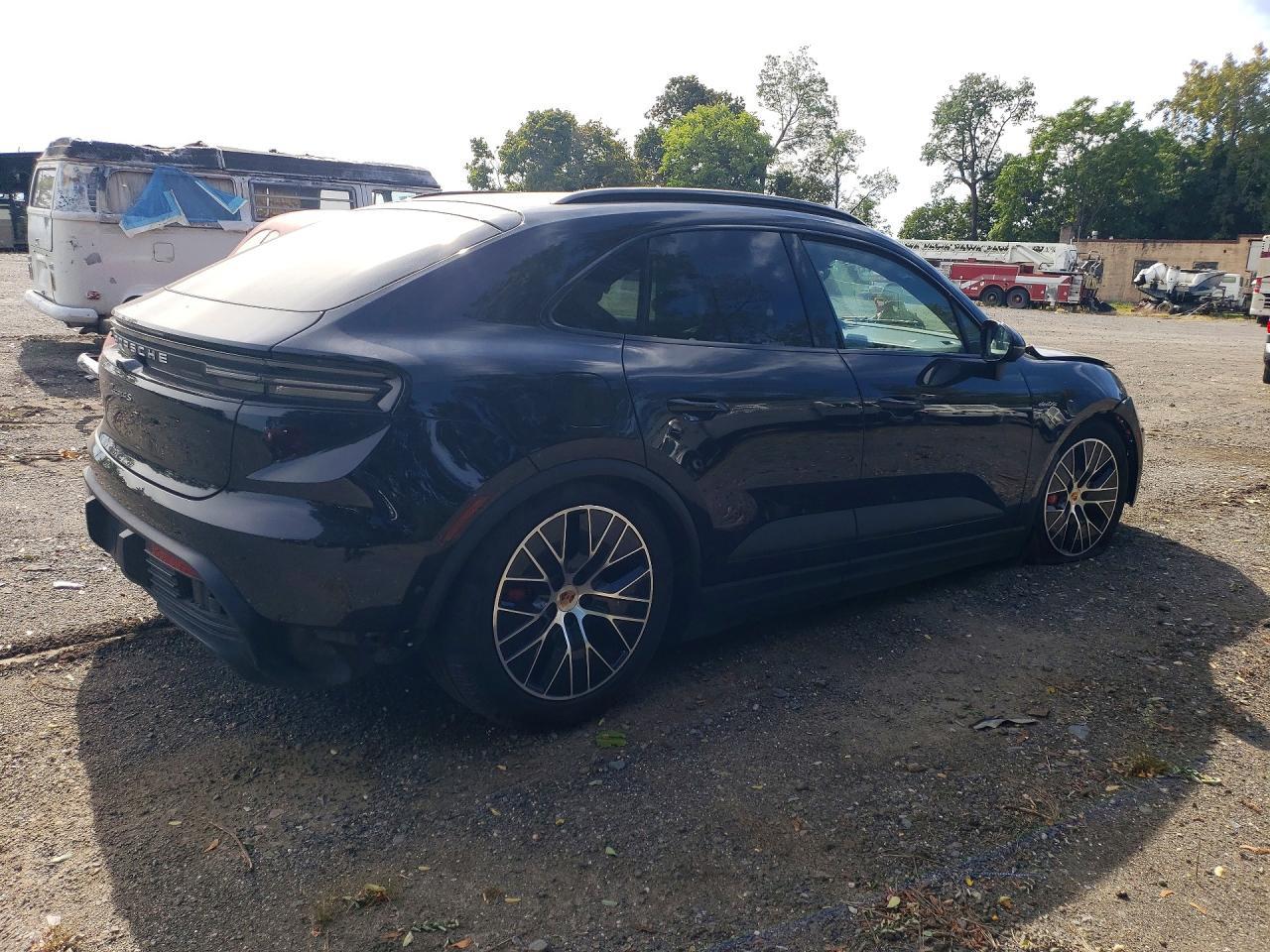 Salvage 2025 Porsche Macan 4s