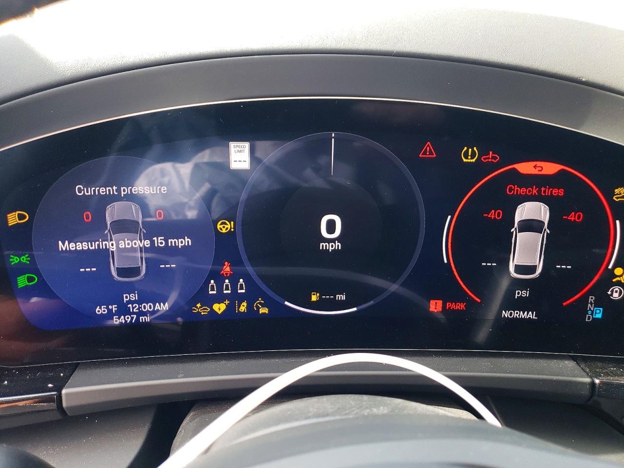 Salvage 2025 Porsche Macan 4s