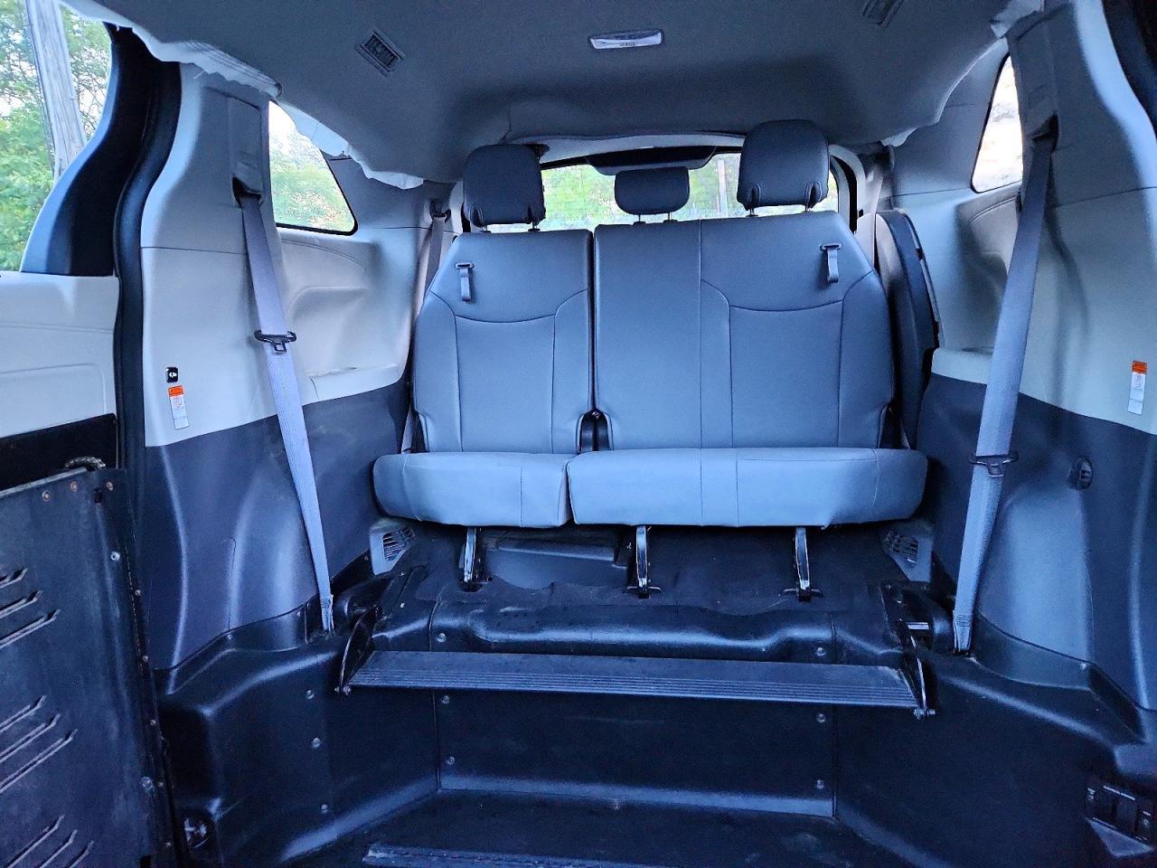Salvage 2024 Toyota Sienna Braunability