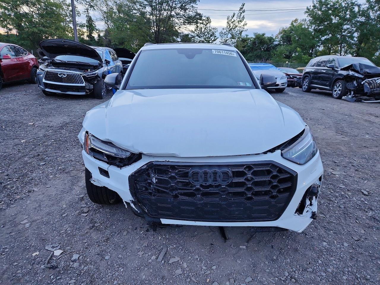 Salvage 2024 Audi Sq5 Prestige