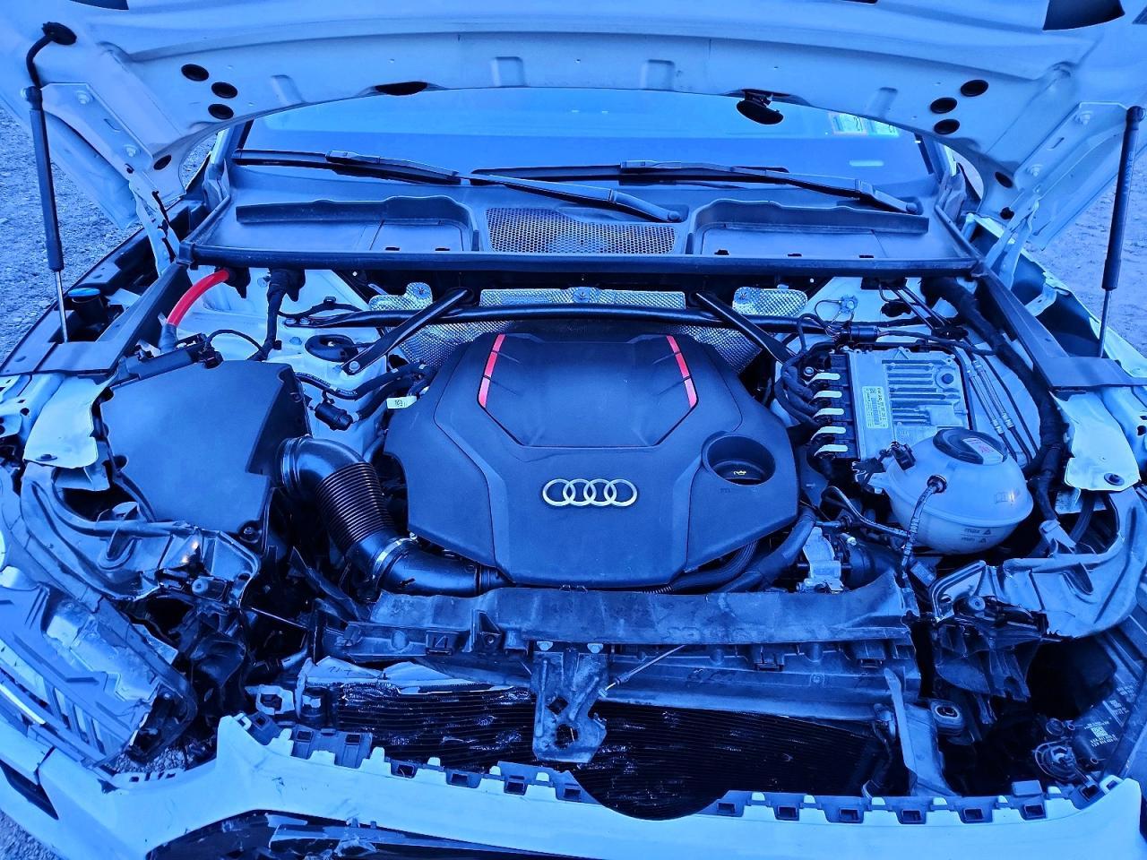 Salvage 2024 Audi Sq5 Prestige