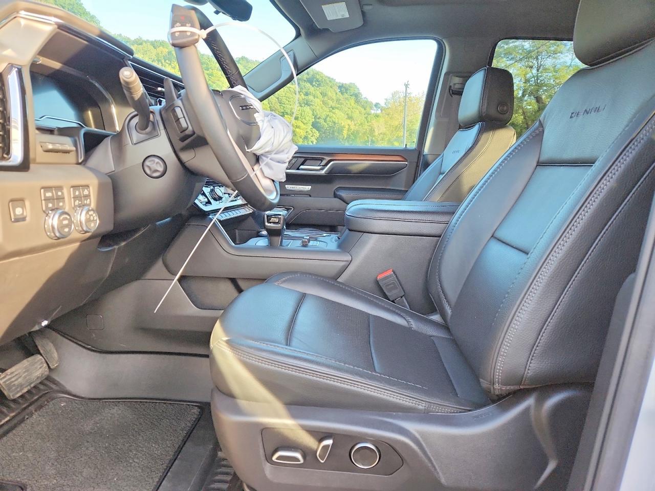 Salvage 2025 Gmc Sierra Denali