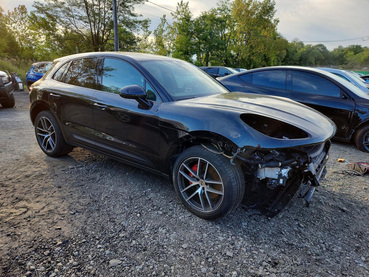 Salvage 2025 Porsche Macan S