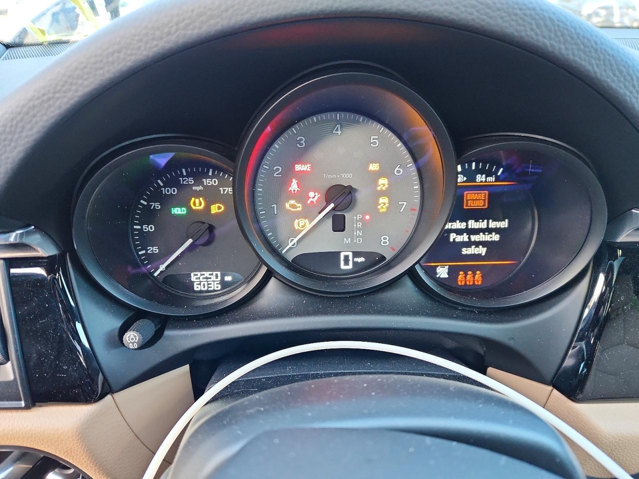 Salvage 2025 Porsche Macan S