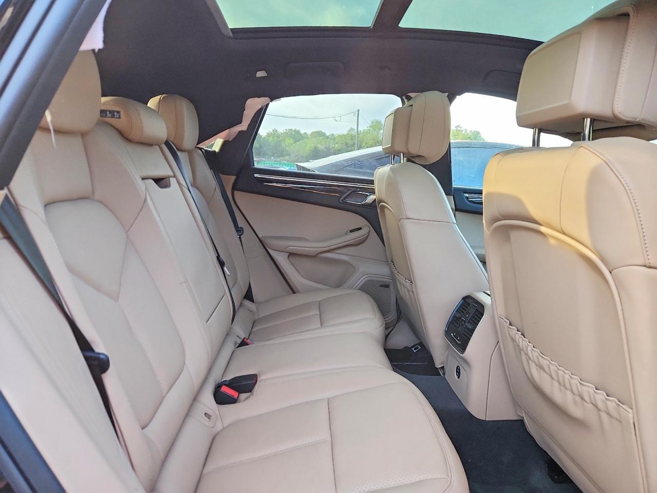 Salvage 2025 Porsche Macan S