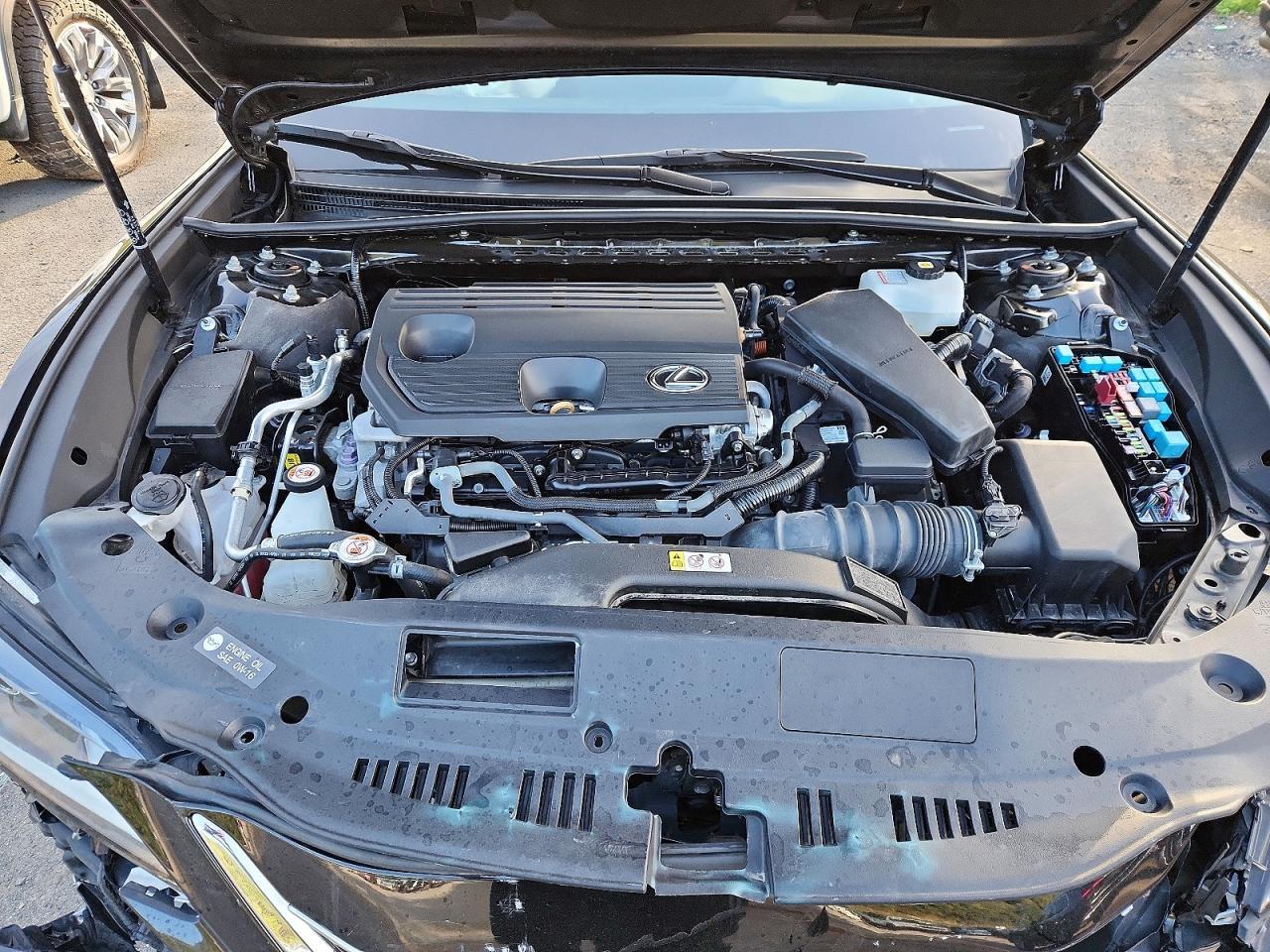 Salvage 2023 Lexus Es 300h 