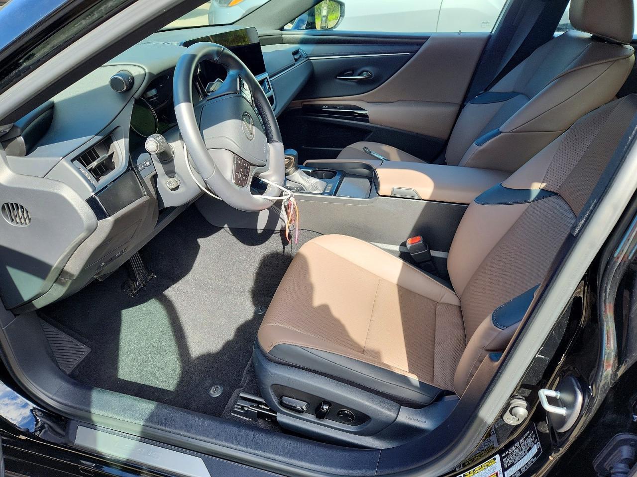 Salvage 2024 Lexus Es 250 
