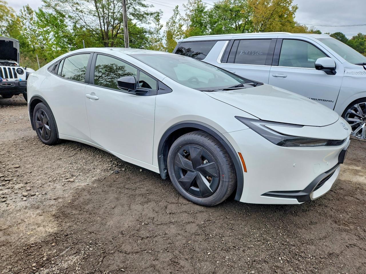Salvage 2025 Toyota Prius Plug-in Hybrid Se