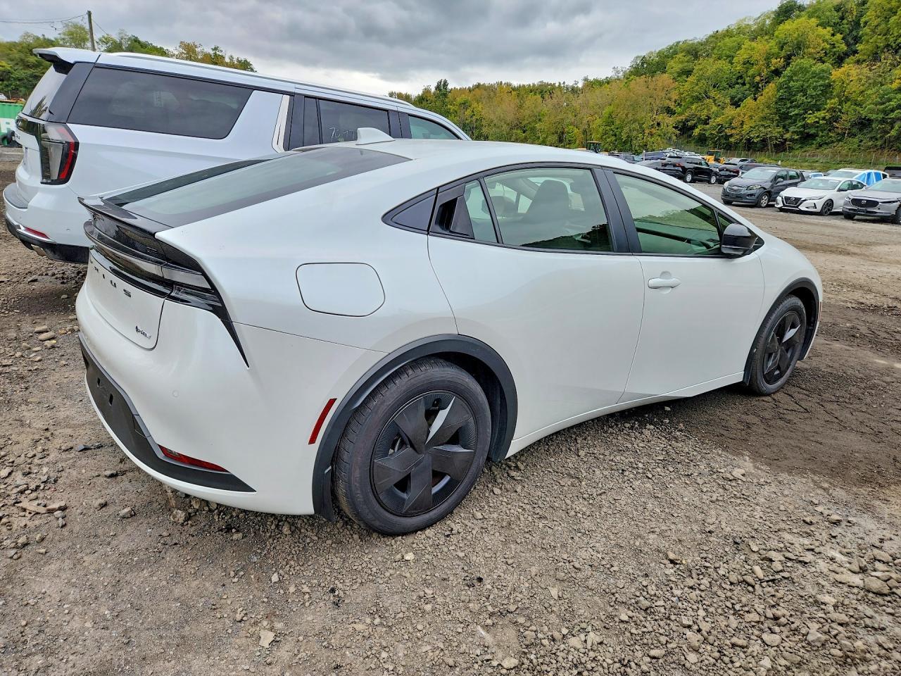Salvage 2025 Toyota Prius Plug-in Hybrid Se