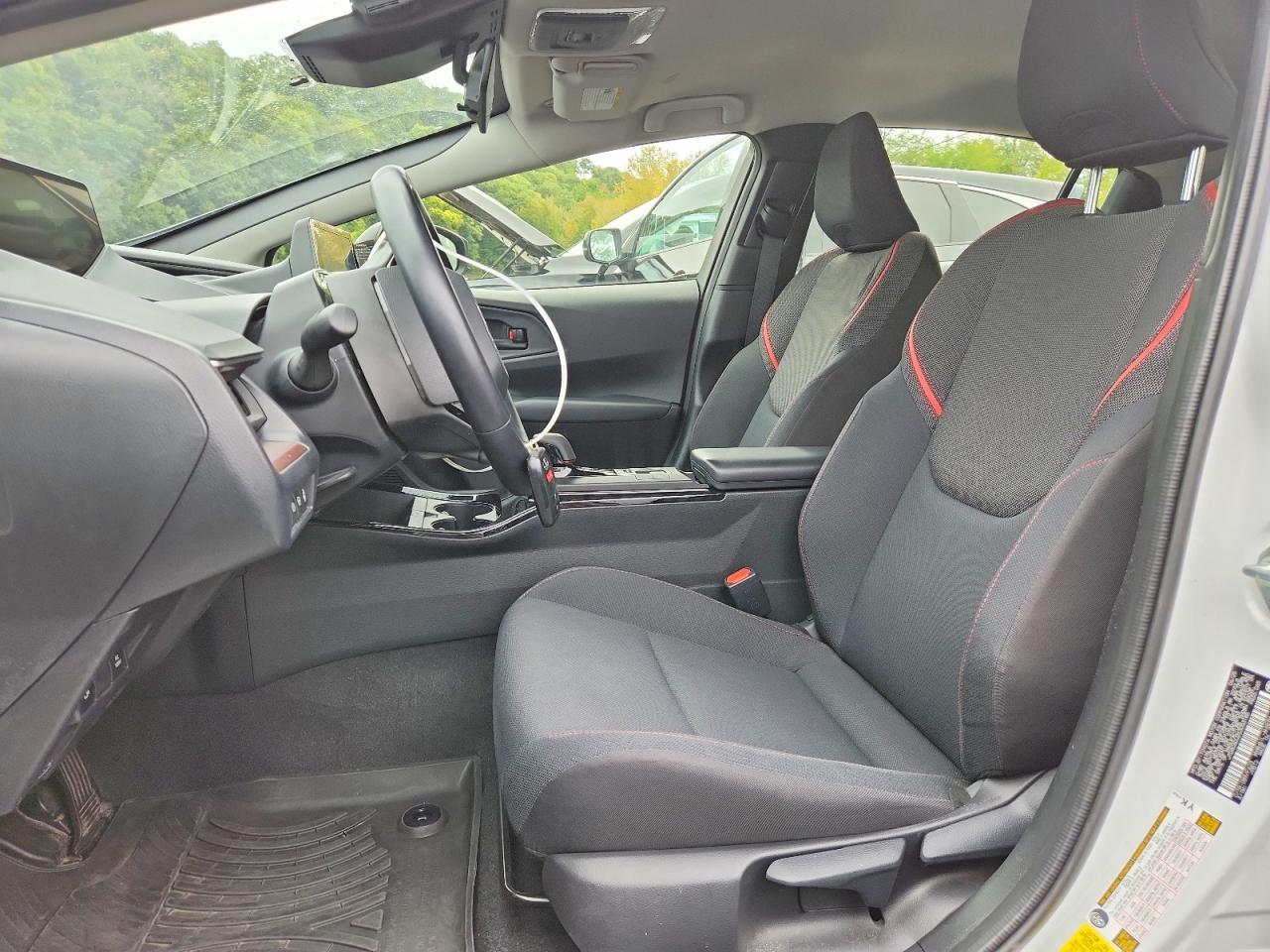 Salvage 2025 Toyota Prius Plug-in Hybrid Se