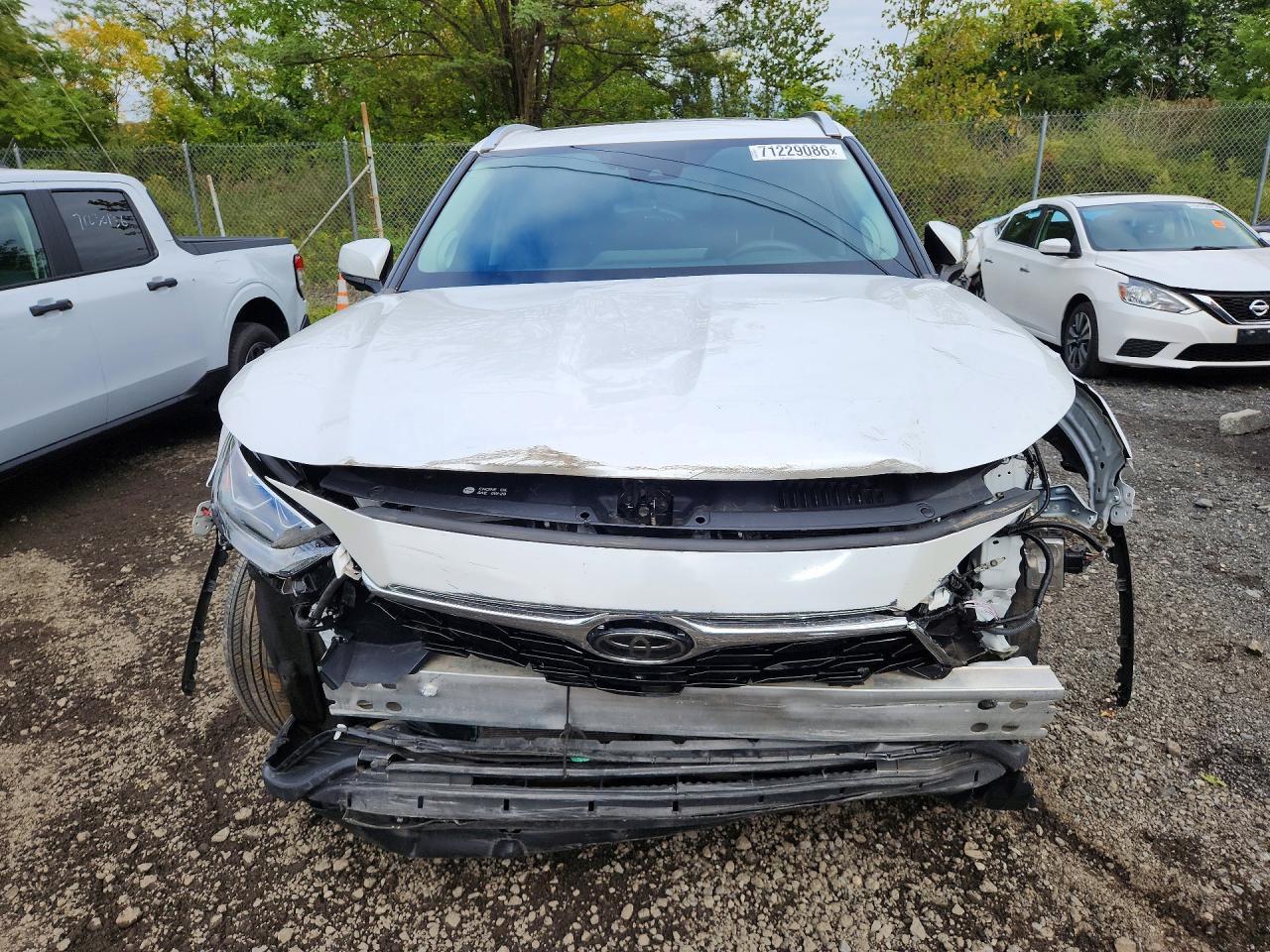 Salvage 2024 Toyota Highlander Platinum
