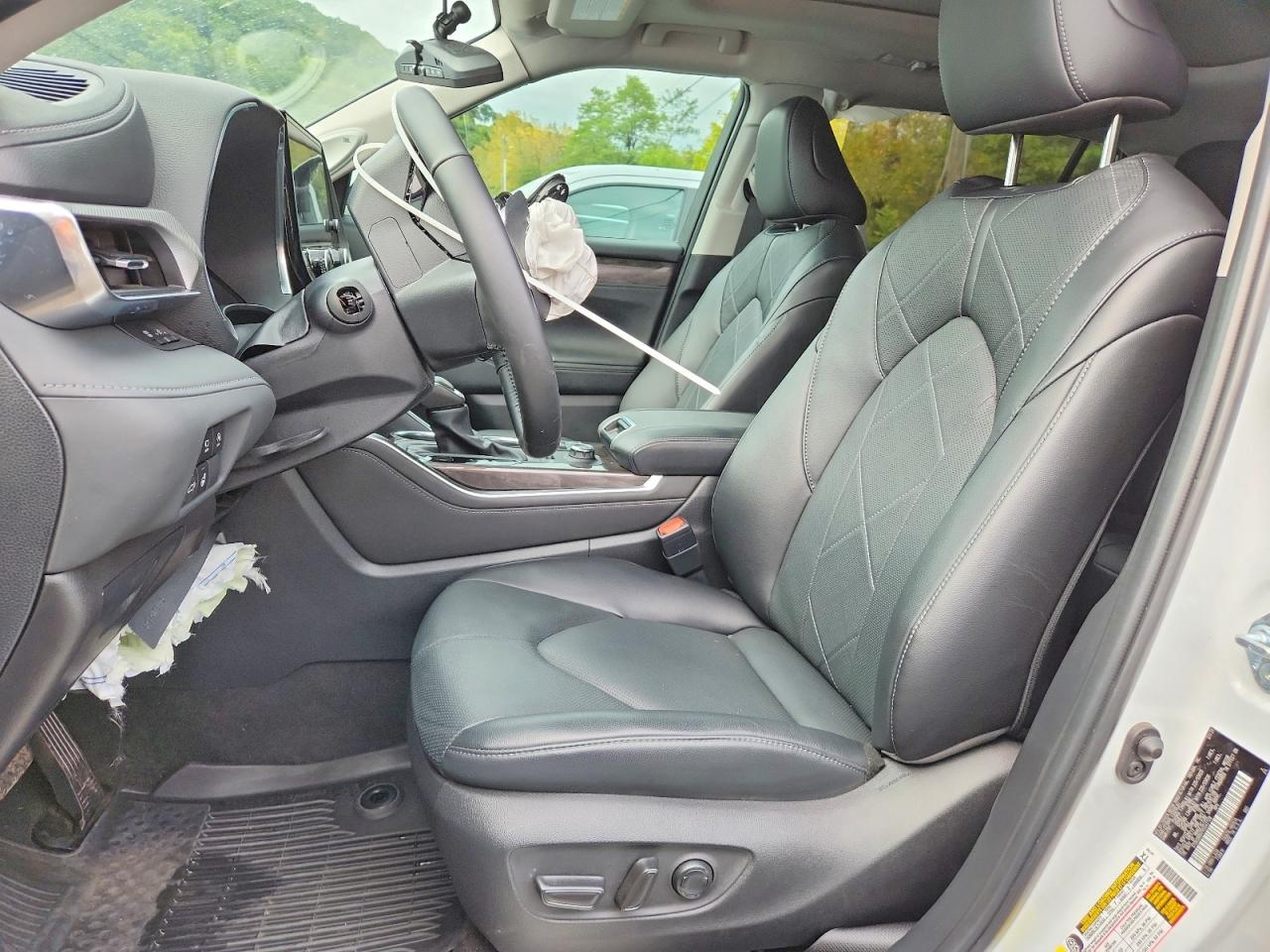 Salvage 2024 Toyota Highlander Platinum