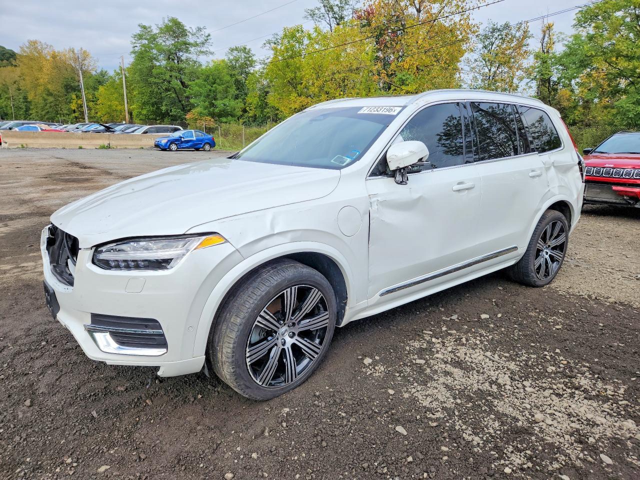 Salvage 2025 Volvo Xc90 Plus