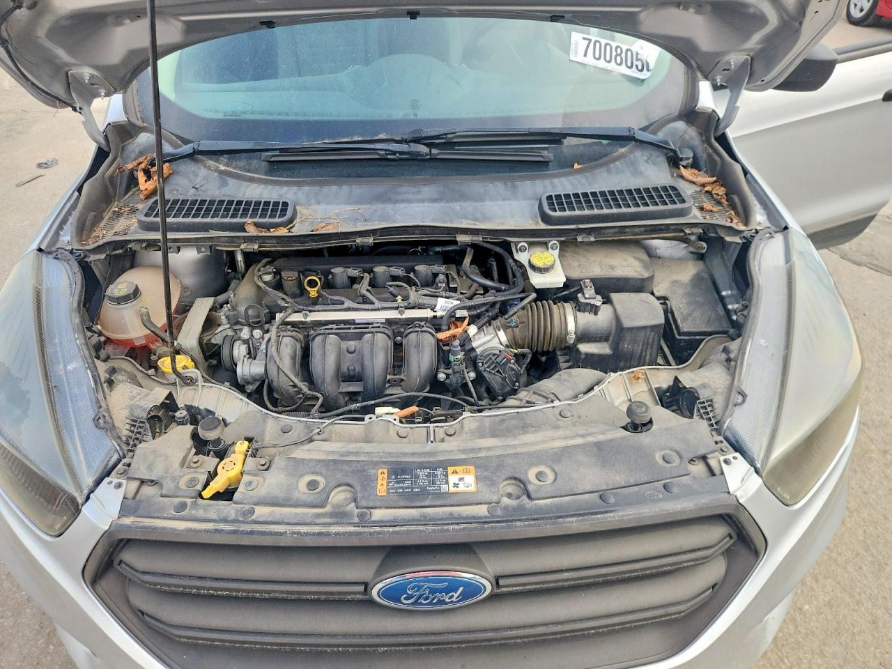 Salvage 2019 Ford Escape 