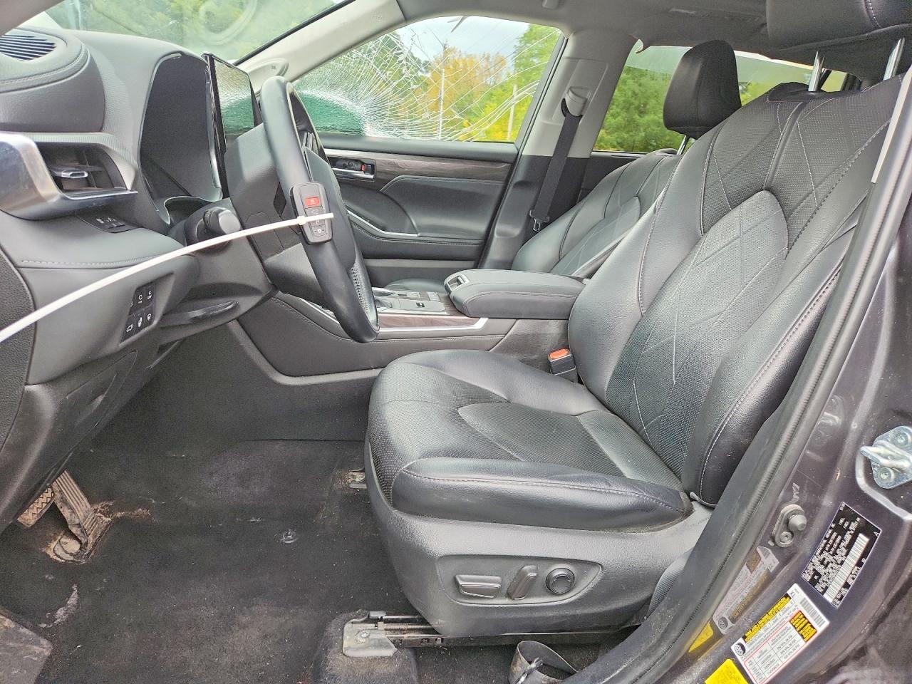 Salvage 2021 Toyota Highlander Hybrid Platinum
