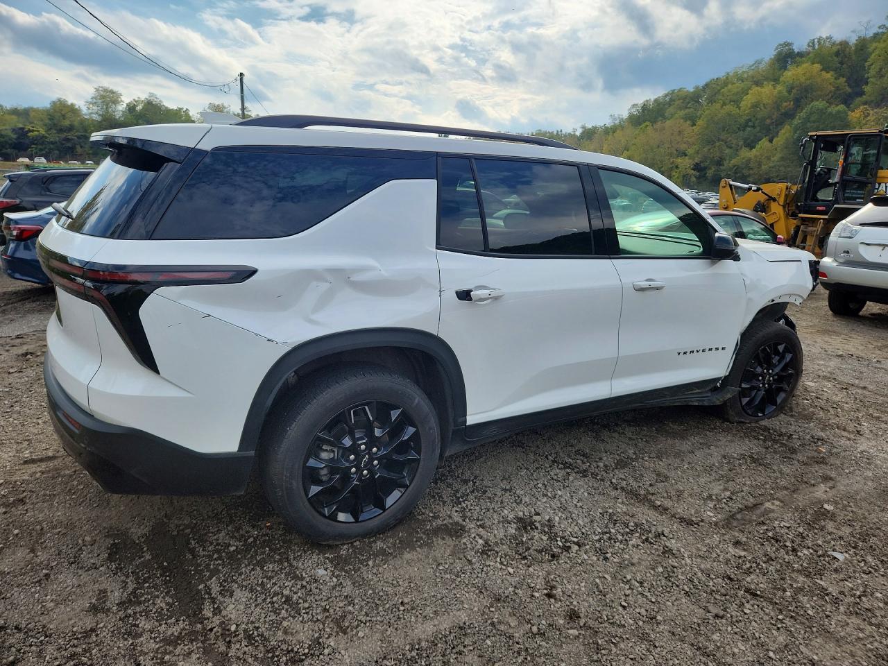 Salvage 2026 Chevrolet Traverse Lt