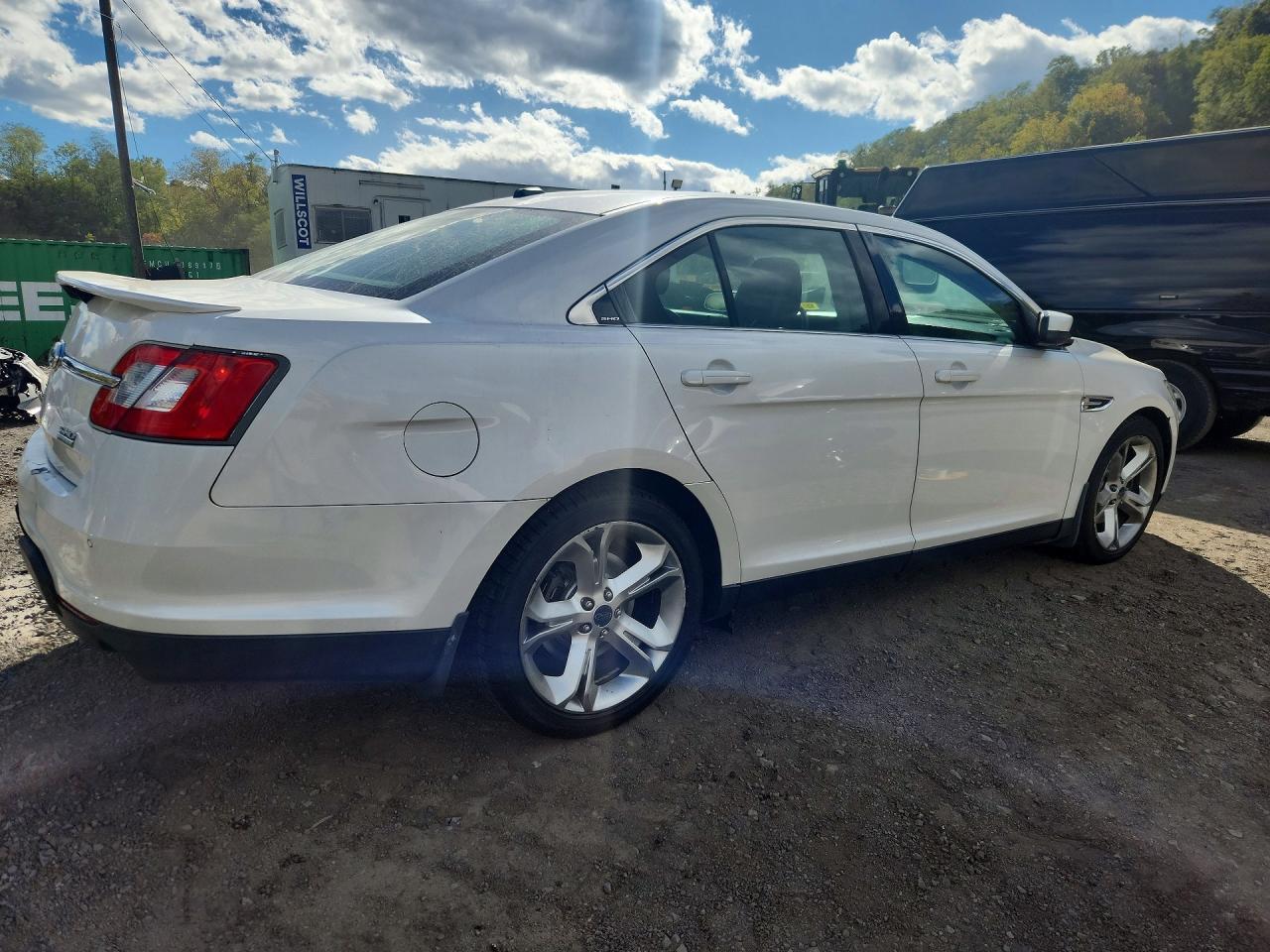 Salvage 2012 Ford Taurus Sho