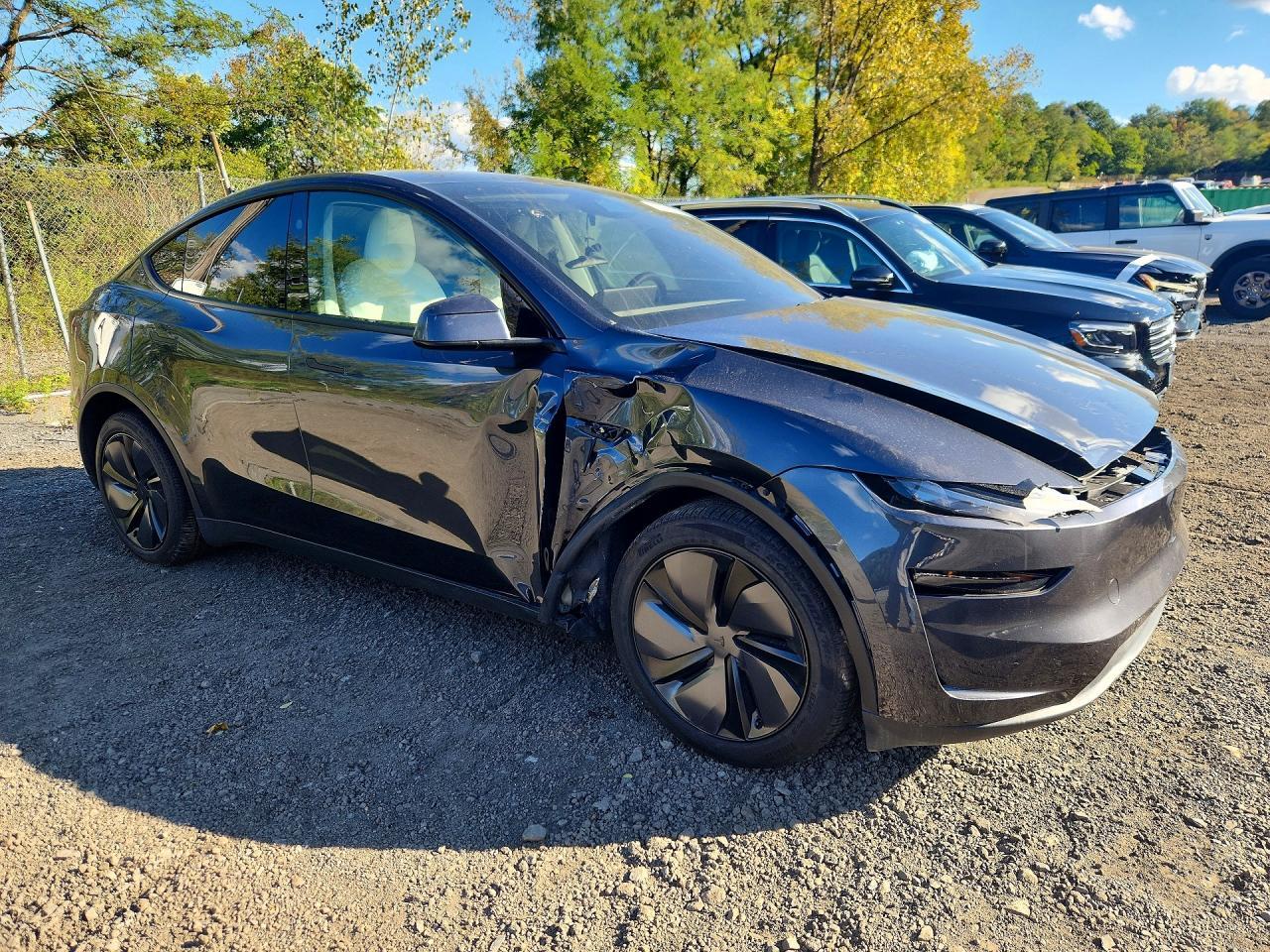Salvage 2026 Tesla Model Y 