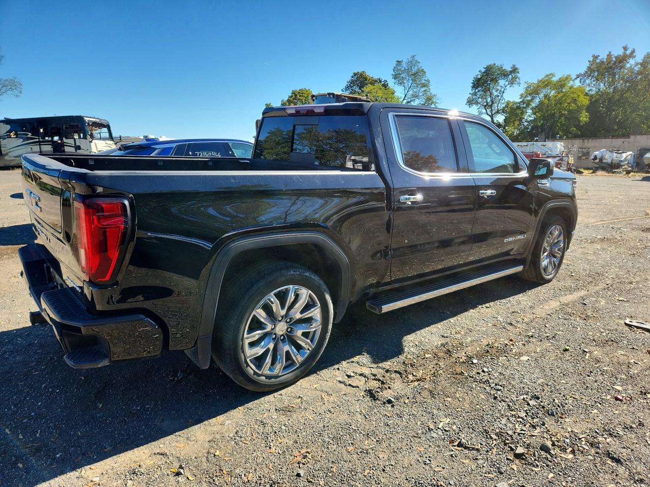 Salvage 2023 Gmc Sierra Denali