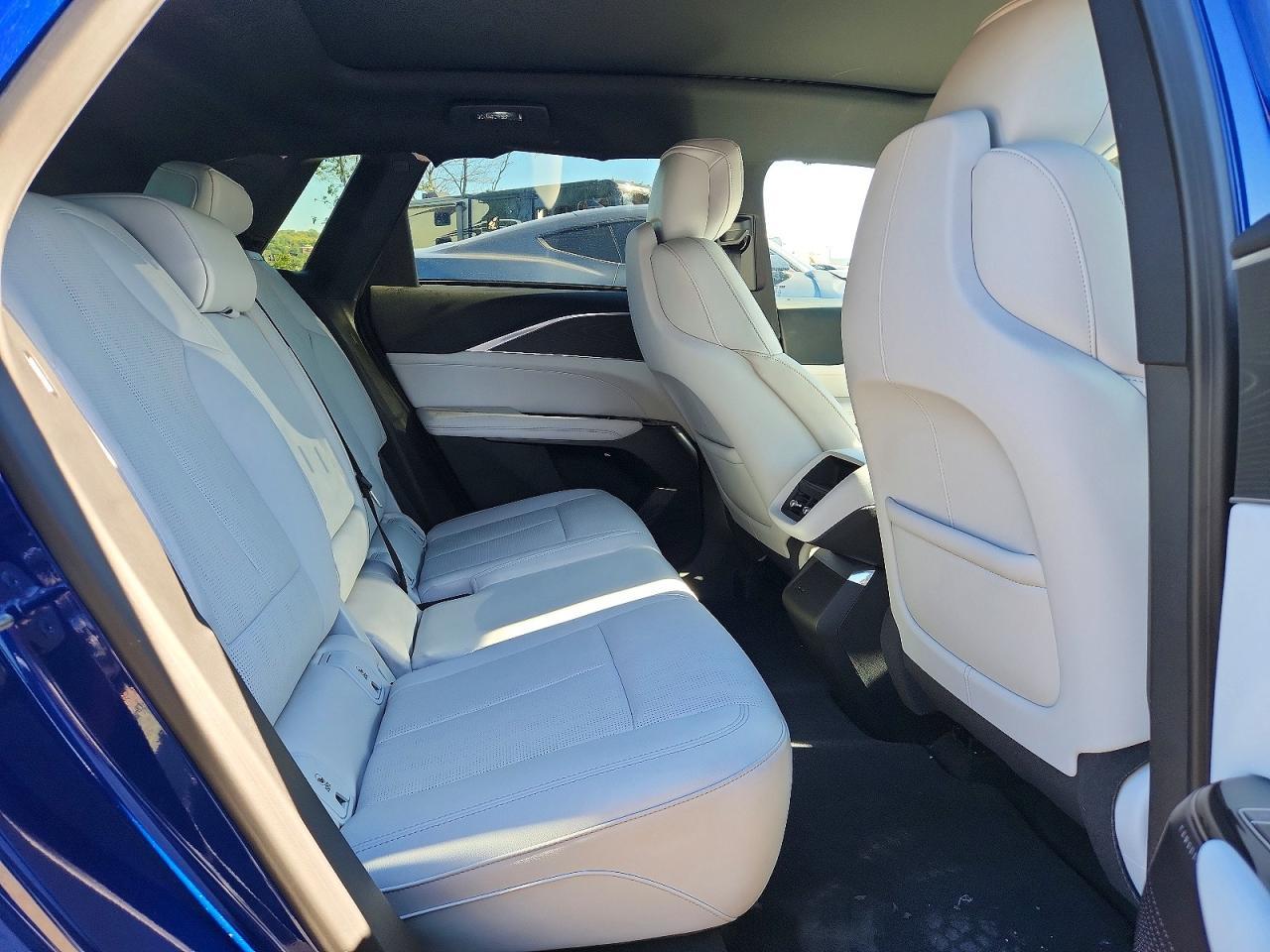 Salvage 2024 Cadillac Lyriq Luxury