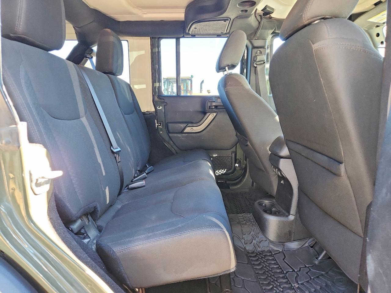 Salvage 2016 Jeep Wrangler Unlimited Sport