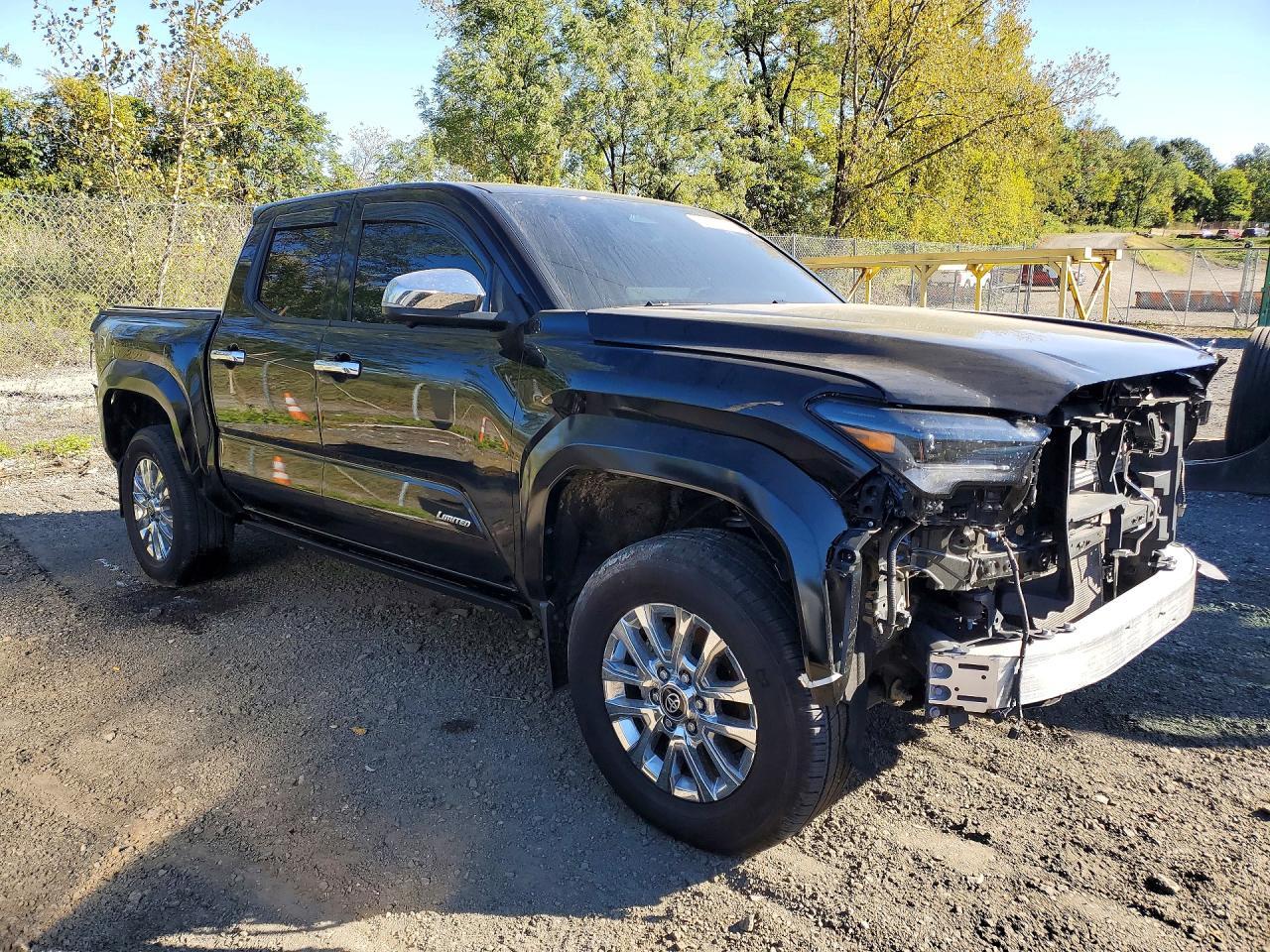 Salvage 2025 Toyota Tacoma Limited